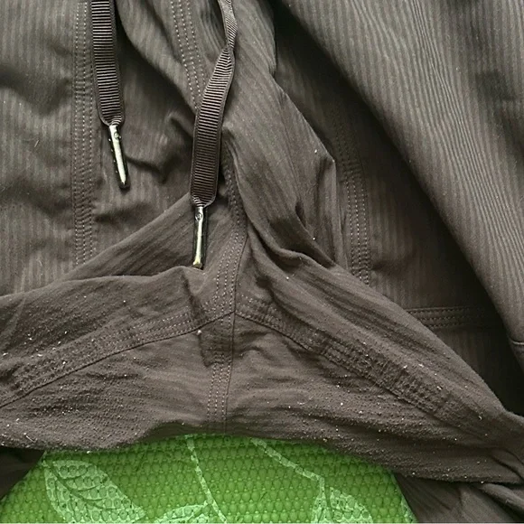 Lululemon Dance Studio Mid Rise cargo pants size L - Picture 3 of 9